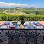 Couette-café Tenuta Il Galletto 4*