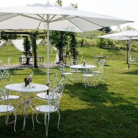 Nocleg ze śniadaniem Tenuta Il Galletto 4*