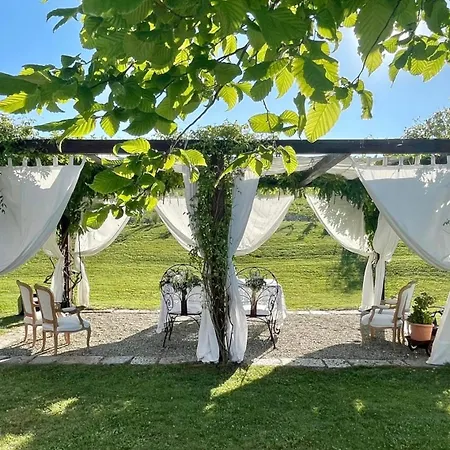 Tenuta Il Galletto 4* 카살레몬페라토