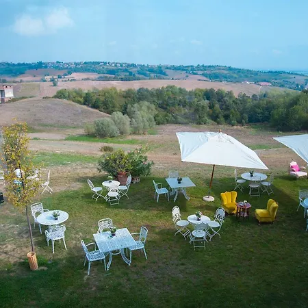 Nocleg ze śniadaniem Tenuta Il Galletto 4*